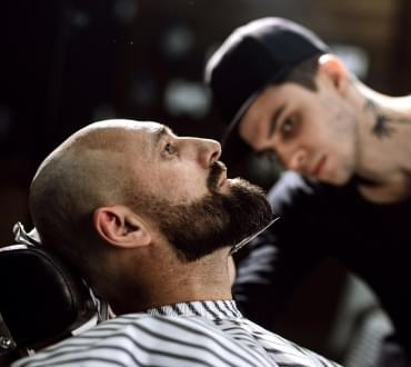 ویژگی های مراقبت از ریش و سبیل